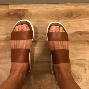 Breckelle’s platform lug sole sandals. Tan. Size 7